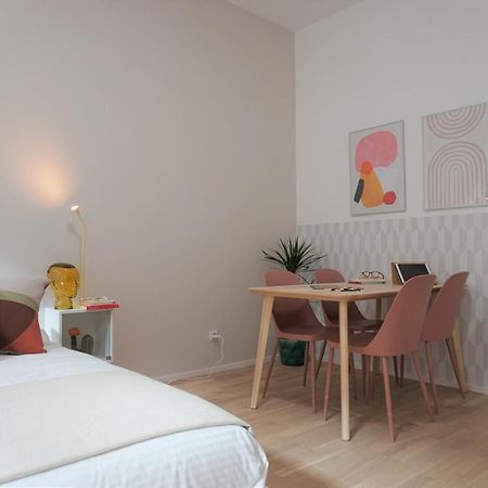 Modern 2Br Apartments - Full Kitchen - Schoenbrunn Area - 15 Mins To City Center Wiedeń Zewnętrze zdjęcie