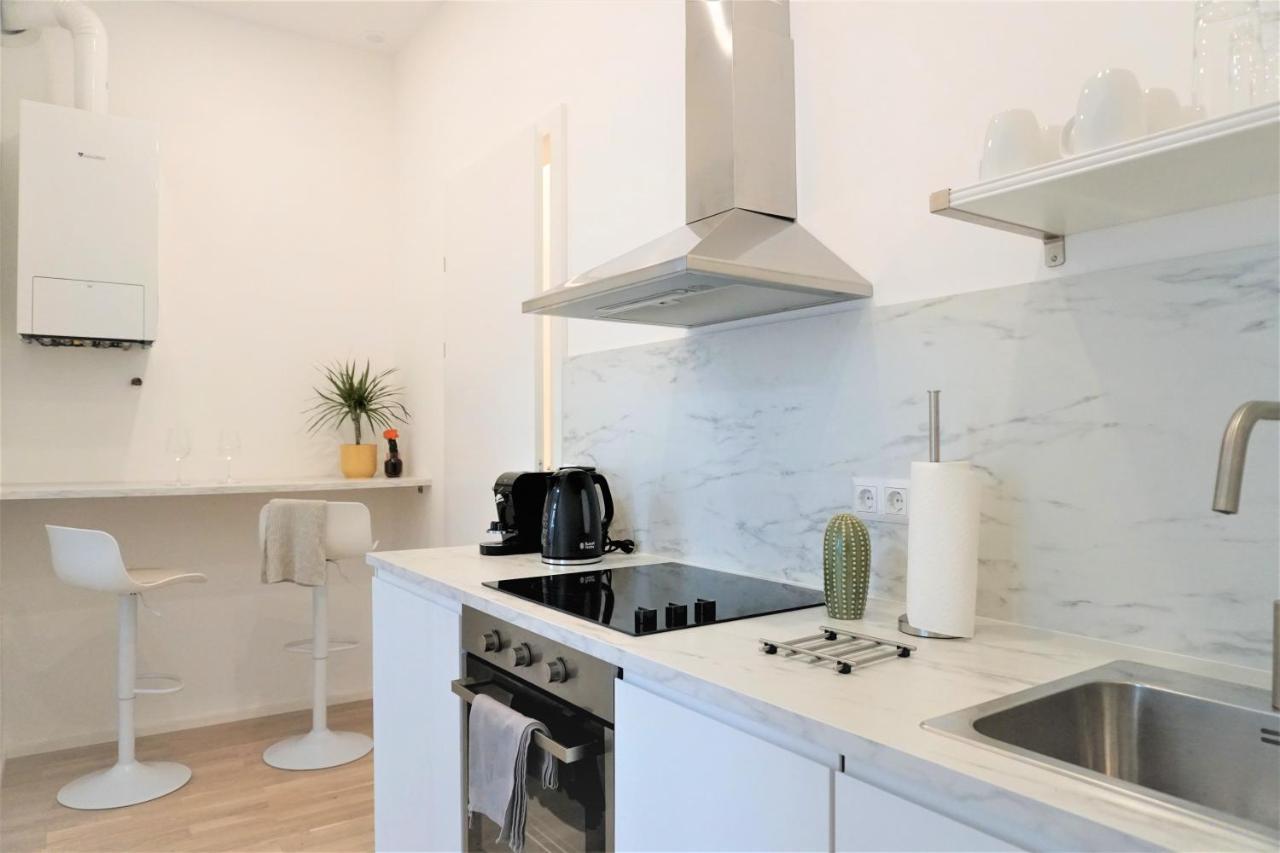 Modern 2Br Apartments - Full Kitchen - Schoenbrunn Area - 15 Mins To City Center Wiedeń Zewnętrze zdjęcie