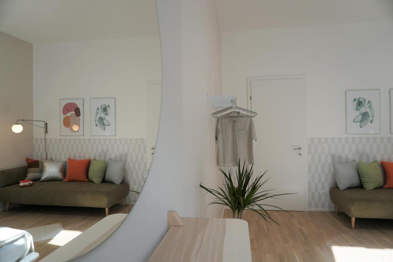 Modern 2Br Apartments - Full Kitchen - Schoenbrunn Area - 15 Mins To City Center Wiedeń Zewnętrze zdjęcie