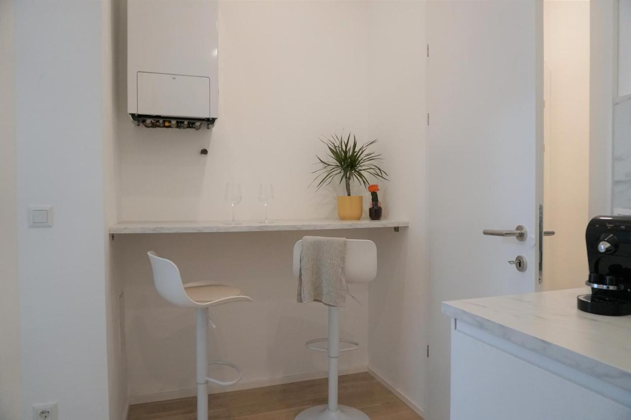 Modern 2Br Apartments - Full Kitchen - Schoenbrunn Area - 15 Mins To City Center Wiedeń Zewnętrze zdjęcie