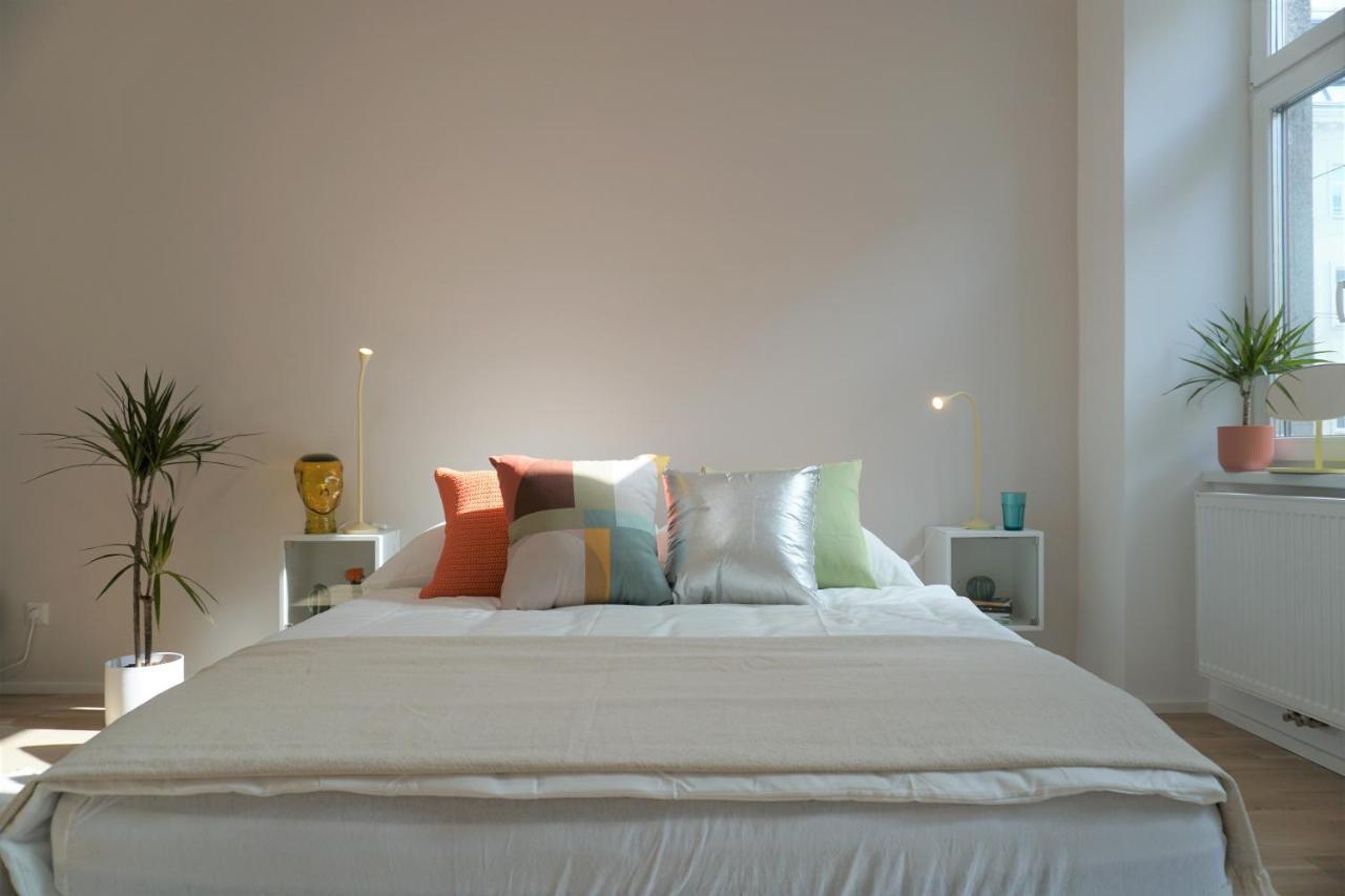 Modern 2Br Apartments - Full Kitchen - Schoenbrunn Area - 15 Mins To City Center Wiedeń Zewnętrze zdjęcie